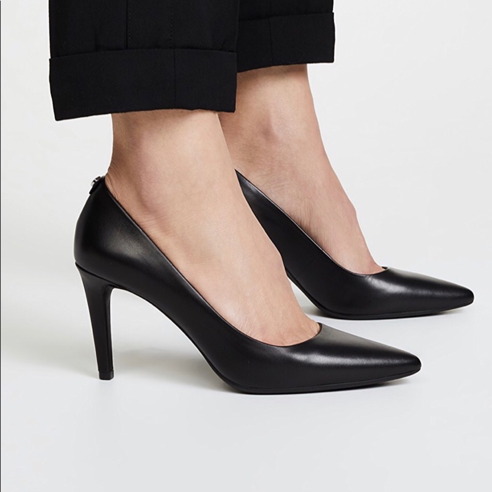 MICHAEL Michael Kors Dorothy Flex Pump
